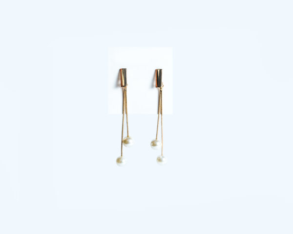 Two pearls Earring - Image 2
